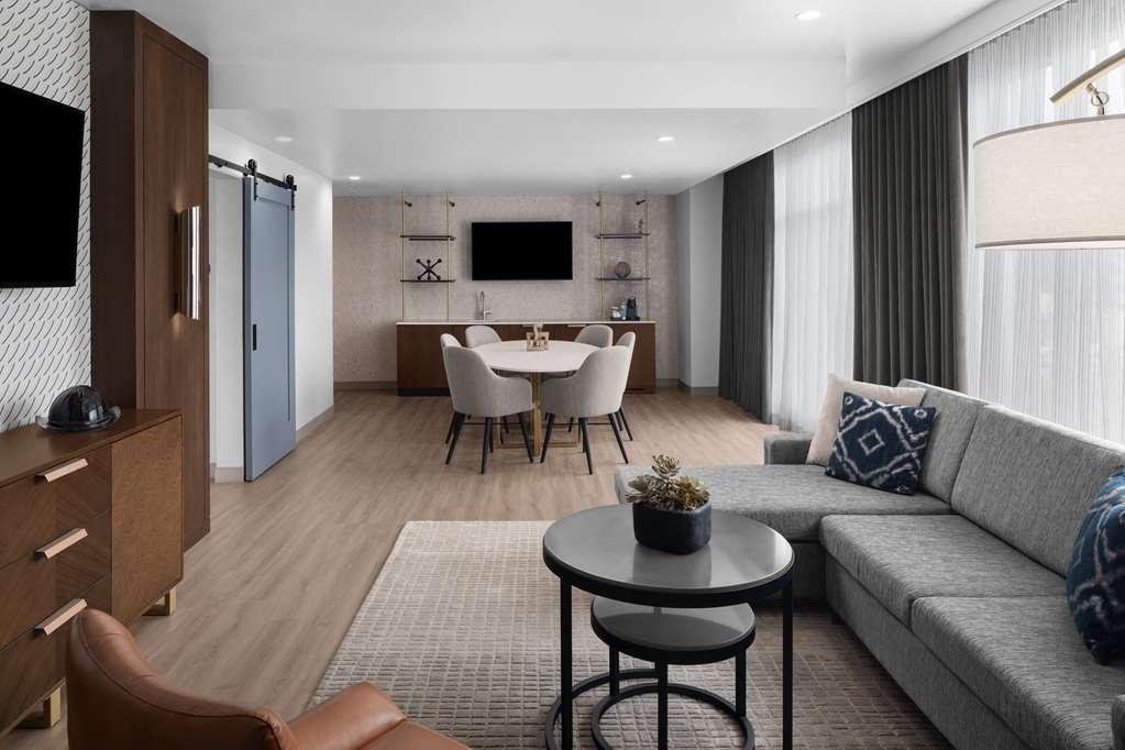 West & Main Philadelphia, Tapestry Collection Hotel Conshohocken
