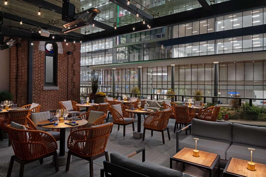West & Main Philadelphia, Tapestry Collection Hotel 4*