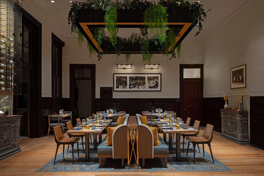 West & Main Philadelphia, Tapestry Collection 4* Conshohocken