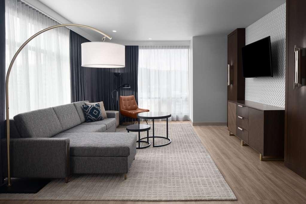 West & Main Philadelphia, Tapestry Collection Hotel